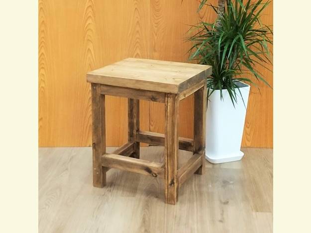 新生活「スクエアスツール」