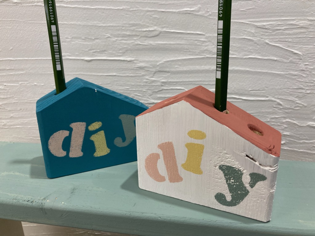 GWイベント★おうち型ペン立て