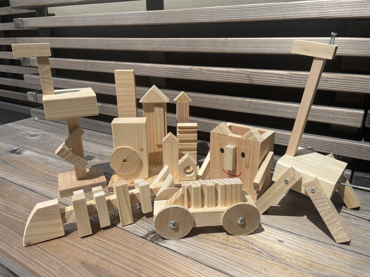 夏休み限定イベントこども木材教室