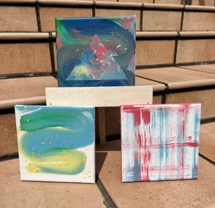 キャンバスに描いて飾ろう「フリースタイルペイント」