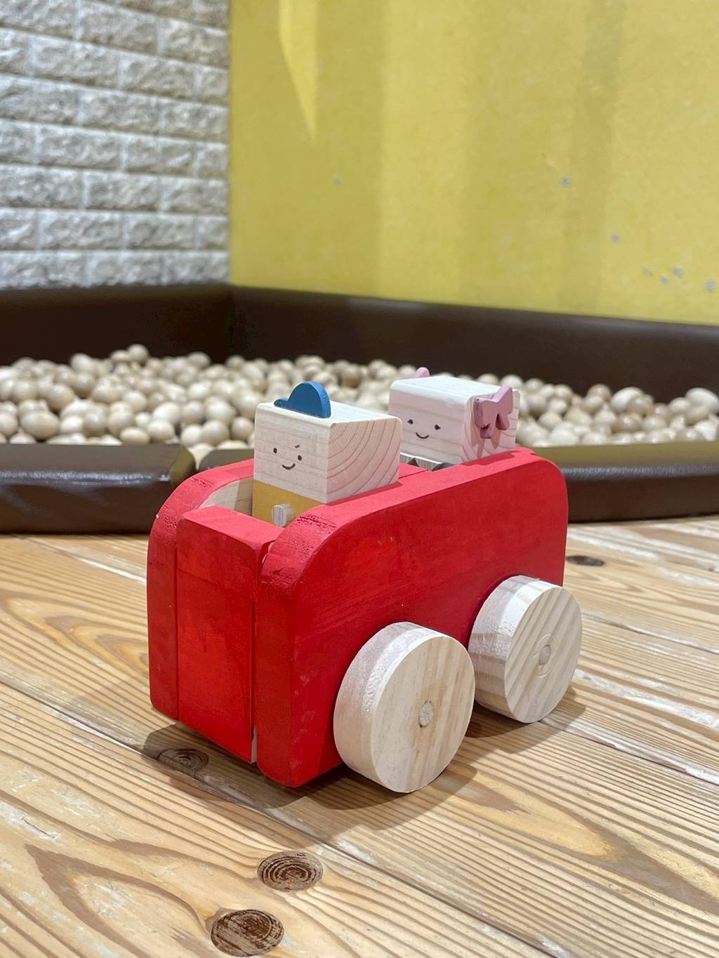 WoodenToy「ぴょこぴょこブーブー」