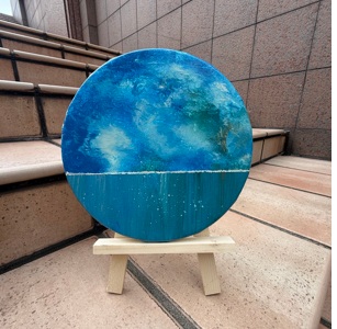 キャンバスに描いて飾ろう「フリースタイルペイント丸型キャンバス」