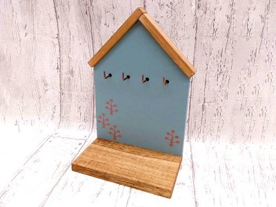 収納DIY「三角屋根のキースタンド」
