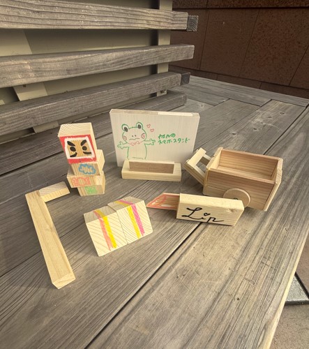 端材で自由工作