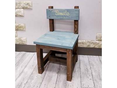 新生活「背付き子どもイス」